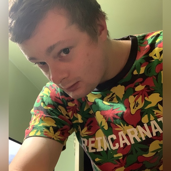 Meet your Posher, Daniel - Picture 2 of 2